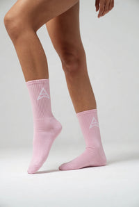 MID-CALF CREW SOCKS