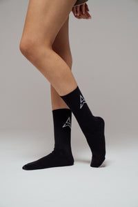 MID-CALF CREW SOCKS